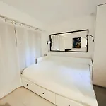 Cozy With Terrace Appartement *