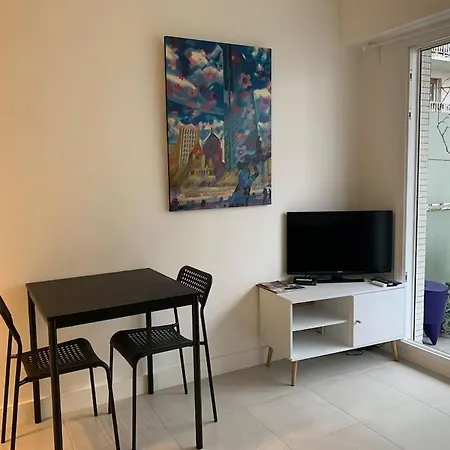 Cozy With Terrace Appartement *