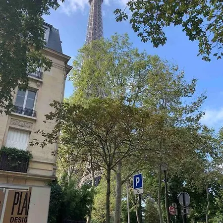 Appartement Cozy With Terrace Parijs